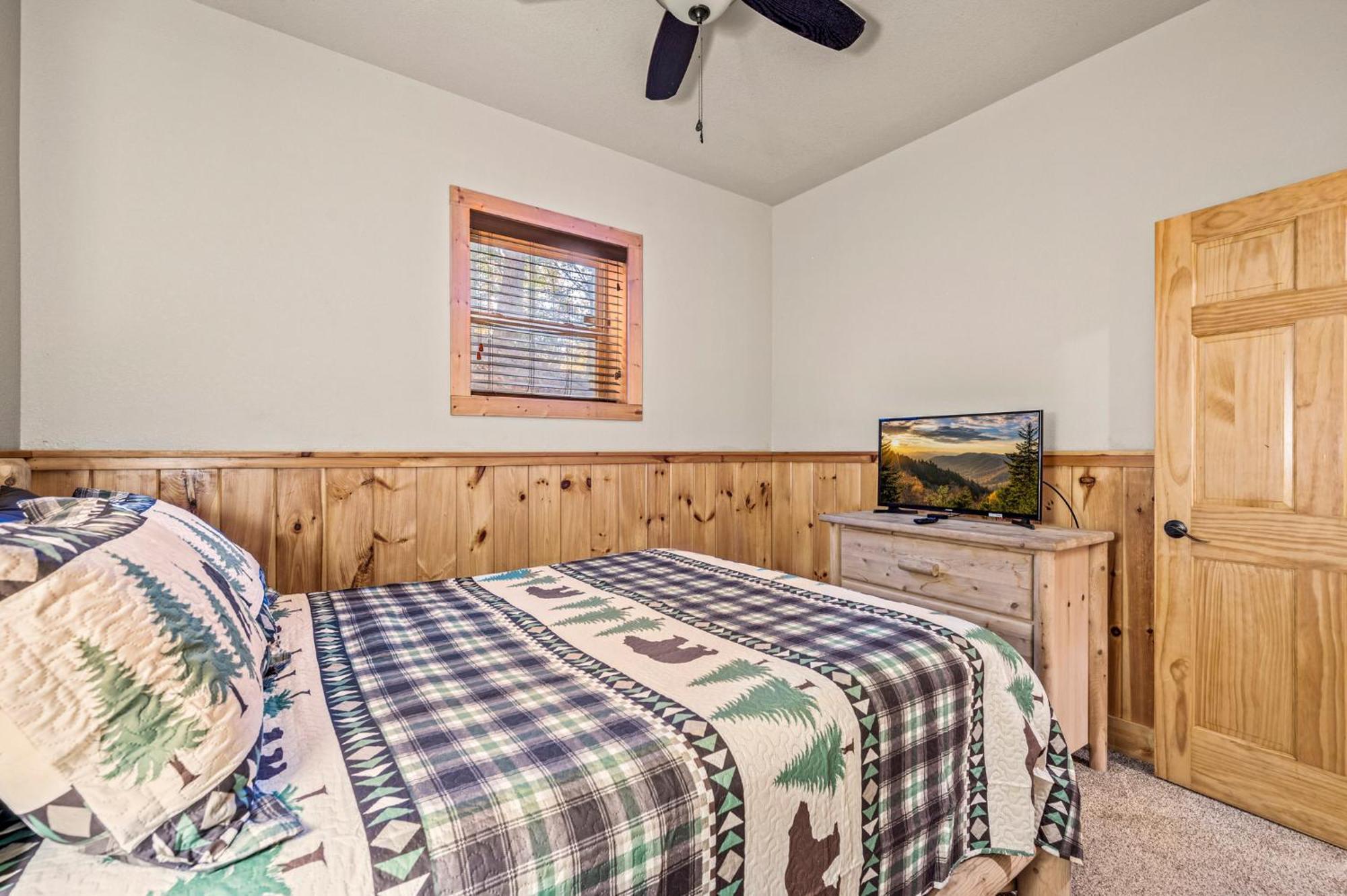 Relaxation Retreat - Pickleball Cabin - Wi-Fi, Fire Pit With Bar, Ev, Game Room, Hot Tub, Pool Access - Mins To Pf 세비어빌 외부 사진