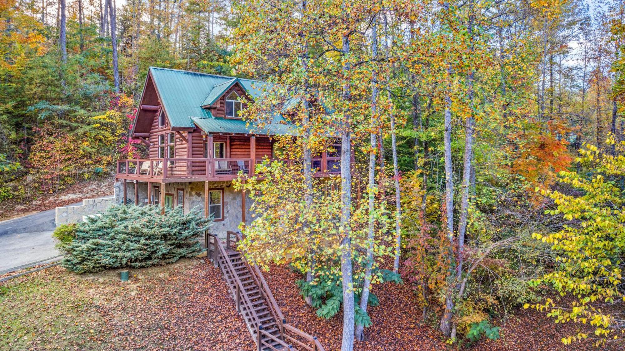Relaxation Retreat - Pickleball Cabin - Wi-Fi, Fire Pit With Bar, Ev, Game Room, Hot Tub, Pool Access - Mins To Pf 세비어빌 외부 사진