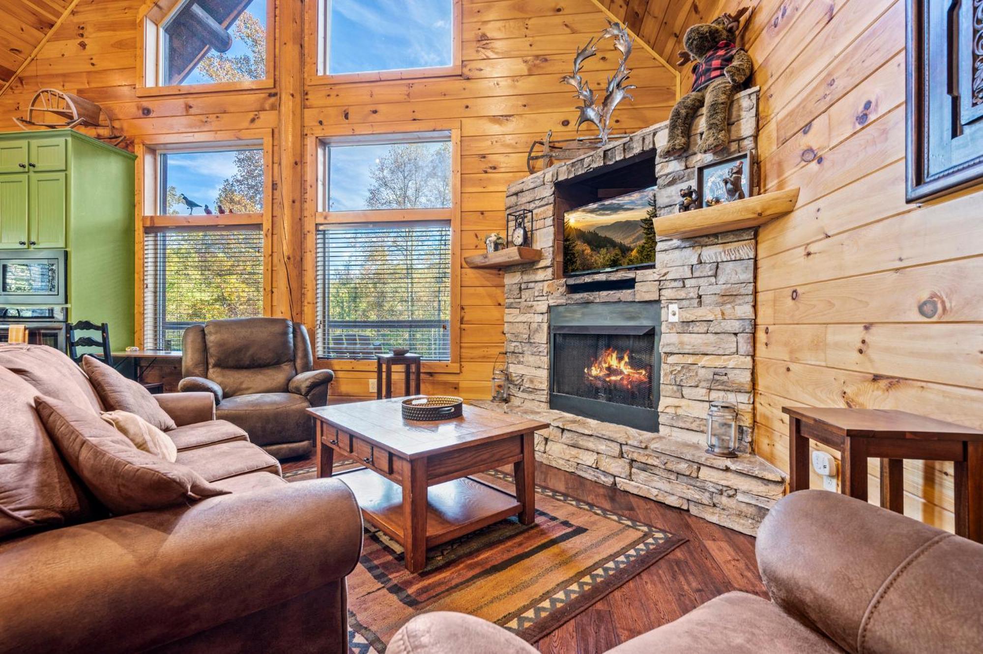 Relaxation Retreat - Pickleball Cabin - Wi-Fi, Fire Pit With Bar, Ev, Game Room, Hot Tub, Pool Access - Mins To Pf 세비어빌 외부 사진