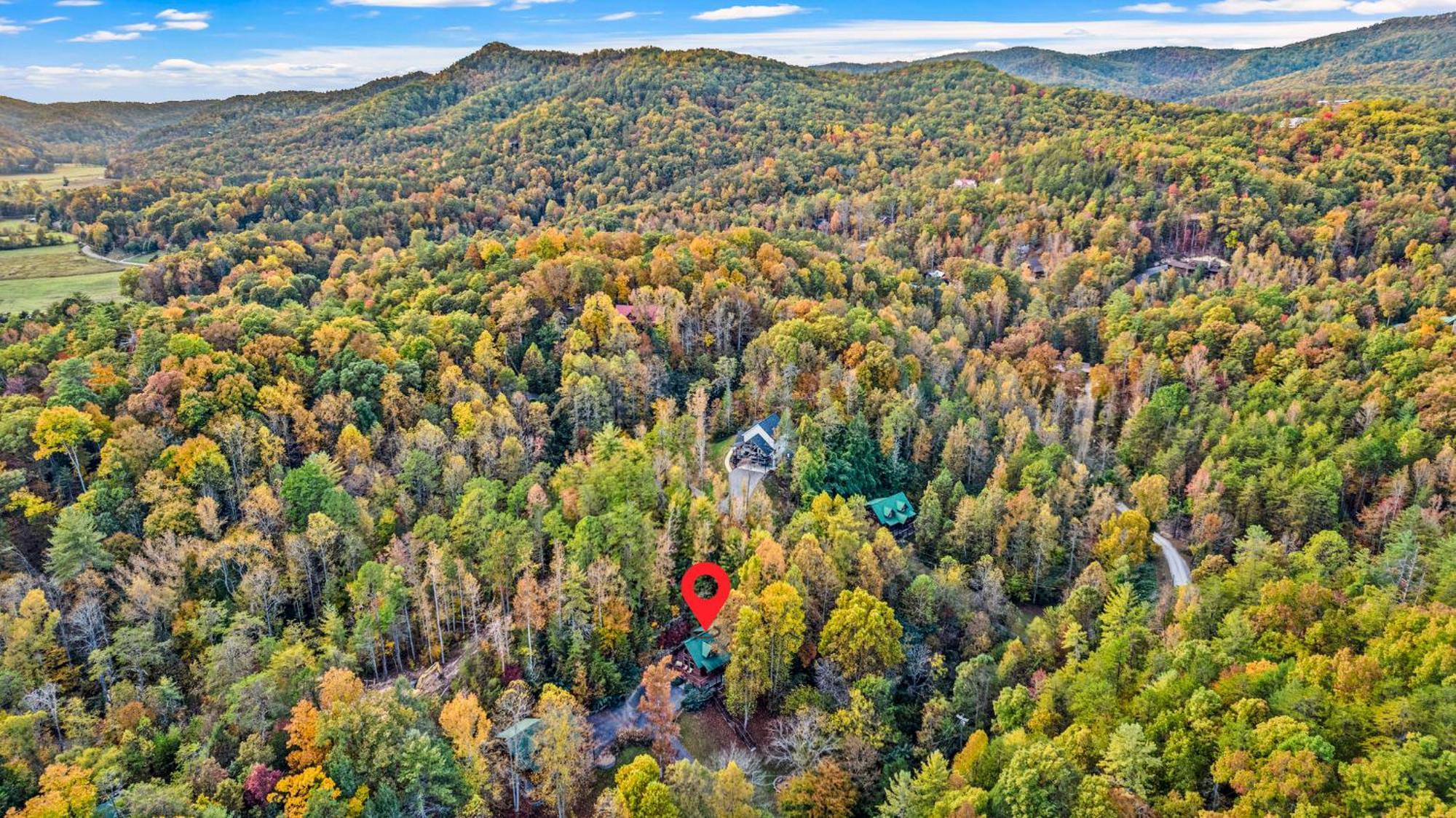 Relaxation Retreat - Pickleball Cabin - Wi-Fi, Fire Pit With Bar, Ev, Game Room, Hot Tub, Pool Access - Mins To Pf 세비어빌 외부 사진